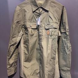 chemise UNIVERS veste taille L neuve a vendre aux encheres