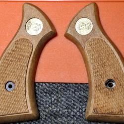 RECK - COBRA Cal 22lr Blanc - Pi&egrave;ce -Plaquette (sans vis)