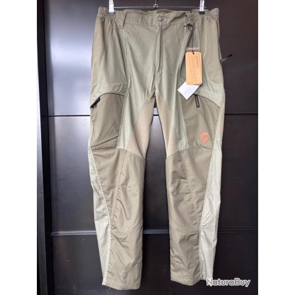 pantalon UNIVERS vert etanche taille 52, a vendre aux encheres destockage chasse