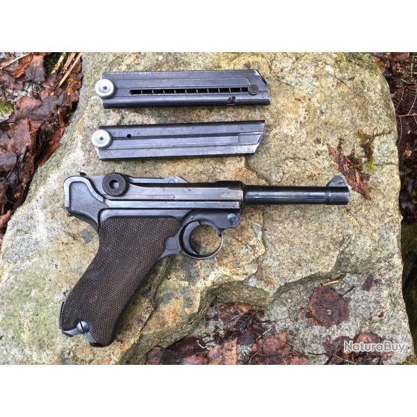 LUGER P08 1940 + 2 CHARGEURS M�ME NUM�RO