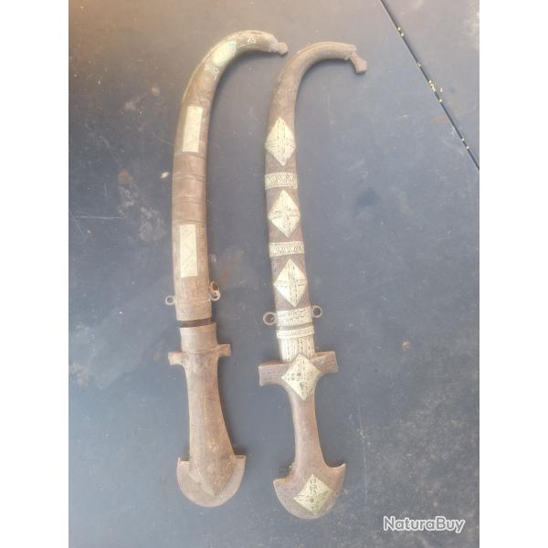 Deux Couteaux traditionels Marocains Koumia Koumya