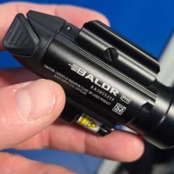 Olight Baldr Pro | Lampe Tactique Ultra Puissante Avec Laser Vert