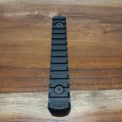 Rail picatinny 14,5cm pour syst&egrave;me M LOK + visserie
