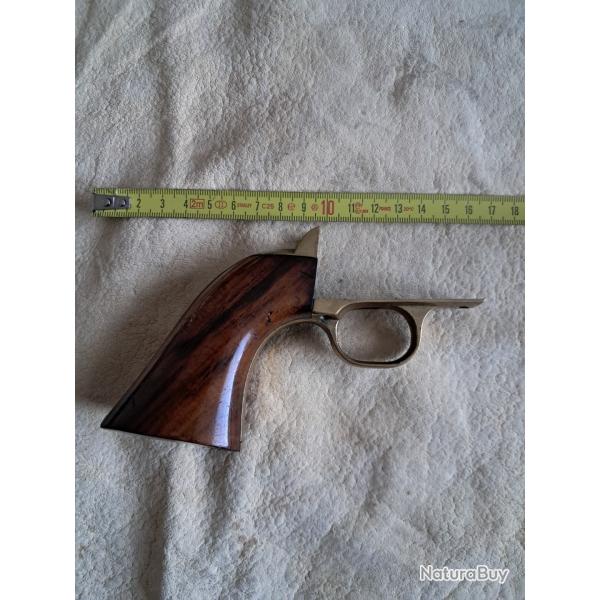 Poign�e revolver de type colt.