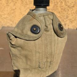 Gourde US AGMCO 1945 compl&egrave;te avec quart et &eacute;tui bon &eacute;tat