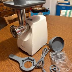 hachoir Kenwood mod&egrave;le MG35