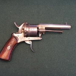 Revolver belge de type Lefaucheux marqu&eacute; "EB" (A572)