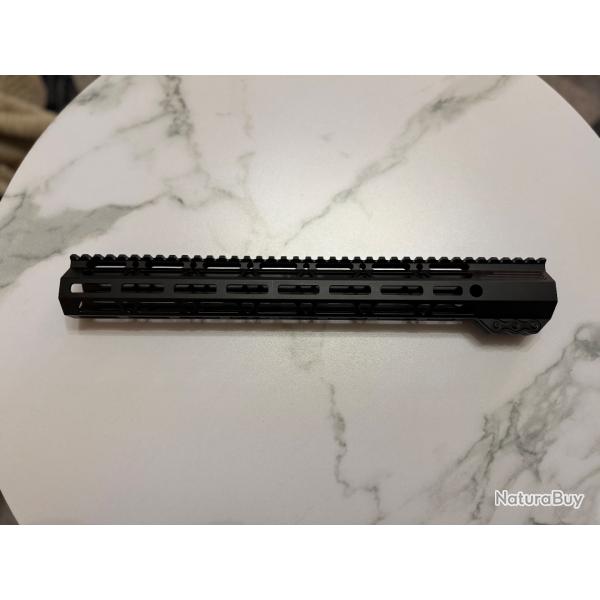 Garde main MLOK 15�pouces