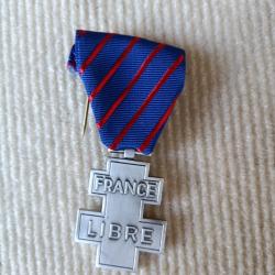 M&eacute;daille comm&eacute;morative des services volontaires dans la France libre