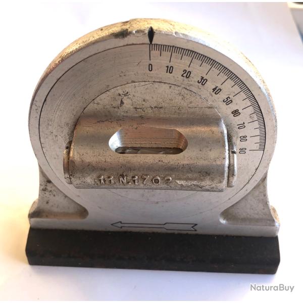 Niveau, r�glette de pointage avec 2 niveaux (dont 1 H.S.) et boite cuir d'origine