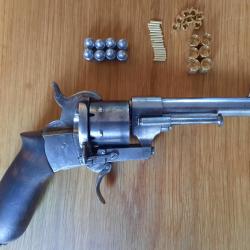 Pistolet Dumonthier en cal 9mmArme vendu avec 6 cartouches H&C &agrave; recharger