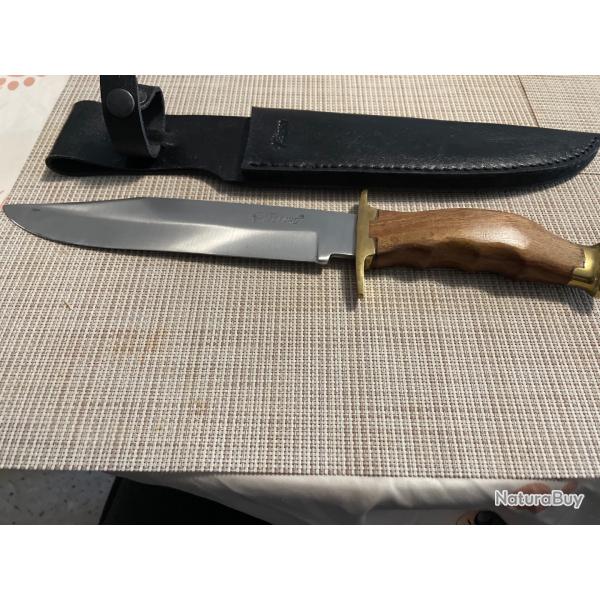 Magnifique poignard de chasse de luxe