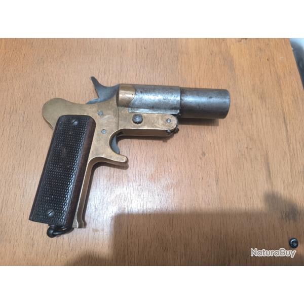 Lance fus�e 1918 court...