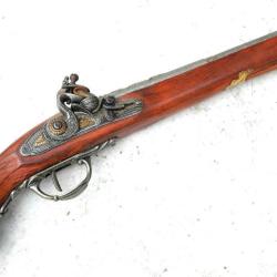 Pistolet silex XVIII&egrave;me FACTICE avec accident platine marqu&eacute;e PARIS - REF EBR24SIP002