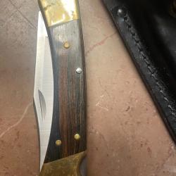 Baisse de prix- V&eacute;ritable couteau Buck 110 , &eacute;tui cuir noir , excellent &eacute;tat