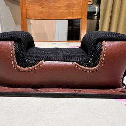 sac AV support bench