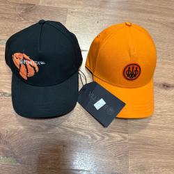 LOT DEUX CASQUETTES BERETTA