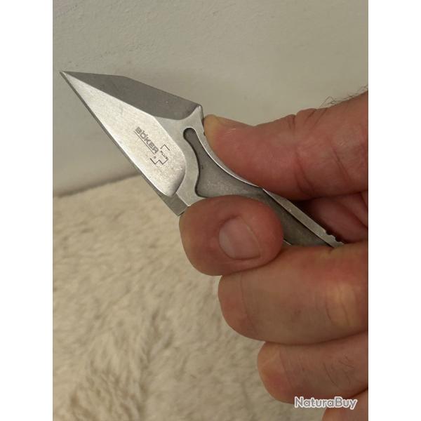 Couteau de cou B�ker Plus Aculeus