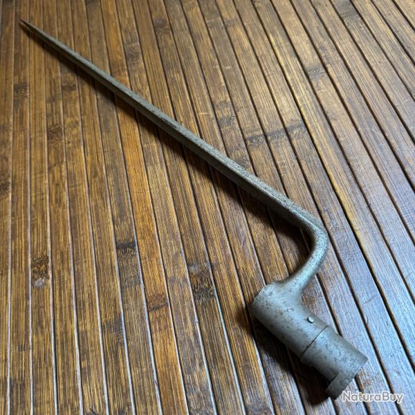 BA�ONNETTE AN lX  - 1777 A DOUILLE R�GLEMENTAIRE ARM�E FRAN�AISE