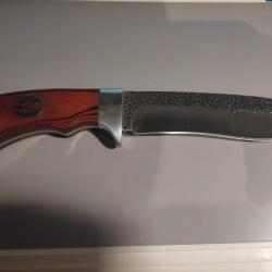 Poignard de chasse, manche Bois.30 cm.