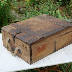Caisse Patronenkasten 88 en bois WWII mod&egrave;le 88 fco 1936 ref HER25CAI001