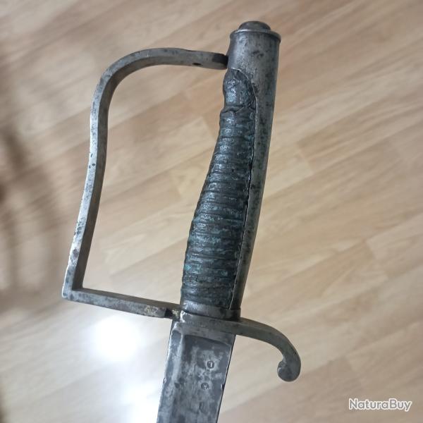 Gros sabre 1er empire avec lame Fran�aise de prise dat�e de 1813 ( Hussard Prussien ?)