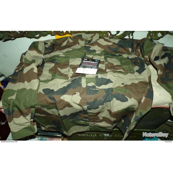 VESTE AVEC CAMOUFLAGE FEUILLAGE DE L'ARMEE FRANCAISE , TAILLE XL ,� FABRICATION ANGLAISE ARTKIS LIMI