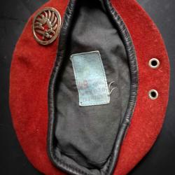 B&eacute;ret rouge Parachutiste fran&ccedil;ais avec insigne sans marque, &eacute;poque Guerre du Golfe, para militaria