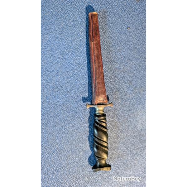 Belle dague de vertue 19 e siecle dite  pique  couilles