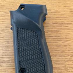 (N�X2) Crosse noire droitier pour pistolet Unique 22lr mod&egrave;le D et E.
