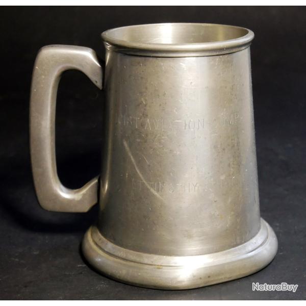 Chope du Lt- T. Hayes h�ro guerre Vietnam H�licoptere, tasse grav�e originale, militaria pilote