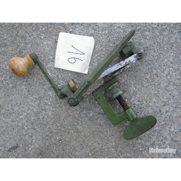 SERTISSEUR MANUFRANCE CAL 16