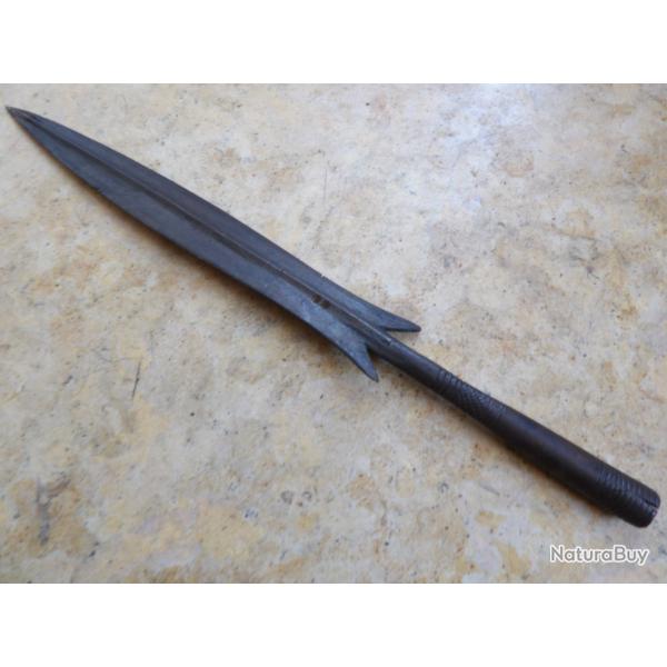 pointe � identifier en bronze sagaie lance harpon
