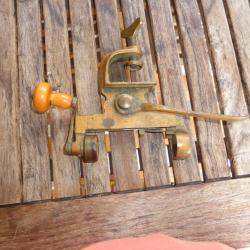 Sertisseur ancien pour cartouches calibre 16