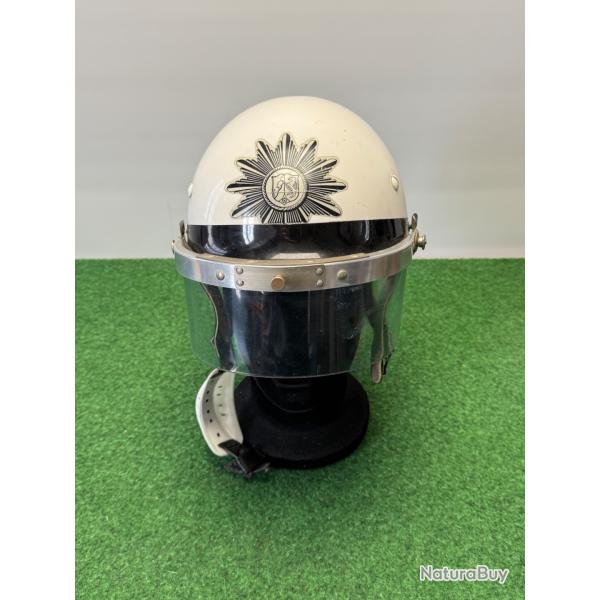 CASQUE DE POLICE ALLEMAND  DES ANN�ES 60