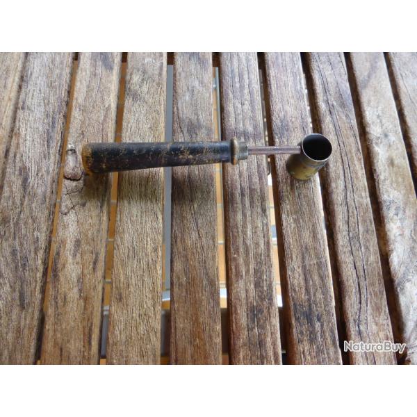 Dosette � poudre ancienne marquage CR et Ancre de Marine