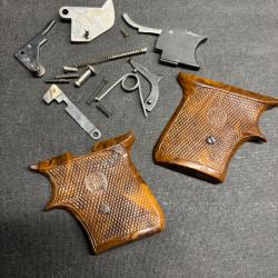 Lot de pi&egrave;ces r&eacute;volver d'alarme EM-GE mle 63