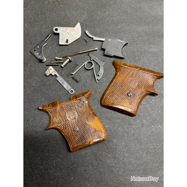 Lot de pi�ces r�volver d'alarme EM-GE mle 63