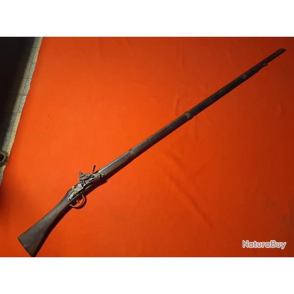 MOUKALA  KABILE de qualit� sup�rieure (certainement pour un notable)