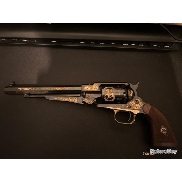 Remington 1858 comm�moratif Buffalo Bill par Pietta