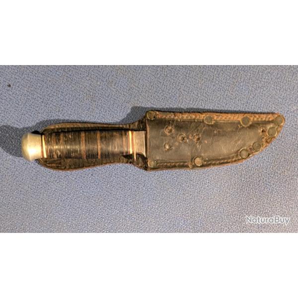 couteau des chantiers de jeunesse avec son  fourreau