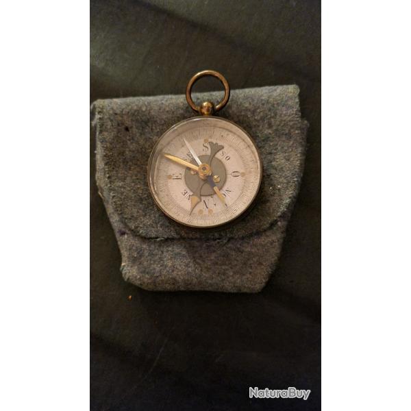 boussole �quipement militaire