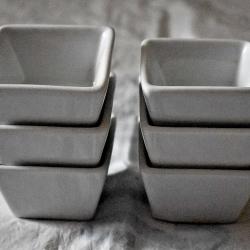 6 Ramequins en porcelaine blanche