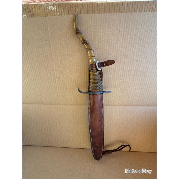 Ancien couteau �poque colonniale