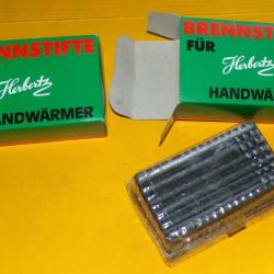 ARMEE SUISSE : BRENNSTIFTE FUR HERBERTZ HANDWARMER , LOT DE 2 BOITES, POUR CHAUFFERETTE DE MAINS ,