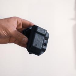 Porte-chargeur Kydex inclin&eacute; Glock 17 / 19 / 45 - Acc&egrave;s rapide