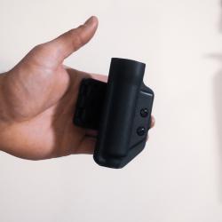 Porte-b&acirc;ton t&eacute;lescopique Kydex - Inclinaison 90&deg; - Port tactique