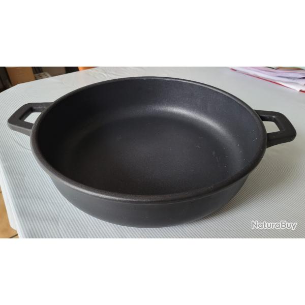 COCOTTE (PRO) en FONTE PUJADAS 28 cm NEUVE