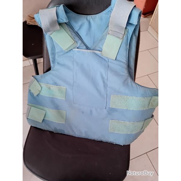 GILET PARE BALLES TRES DISCRET BLEU ONU TAILLE L