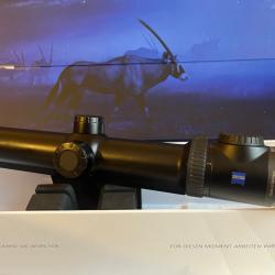 Zeiss v8 1.1 - 8 x 30